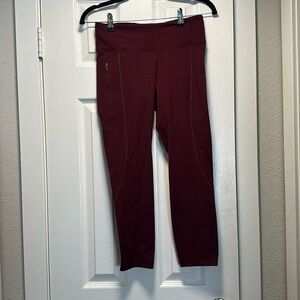 [6] Lululemon Performance Crop 22” Inseam